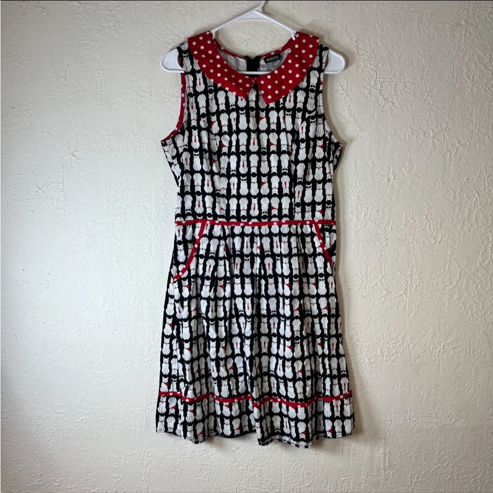 Retrolicious Cool Cats Dotted Peter Pan Collar Dress